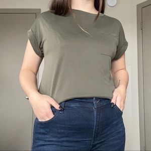 a new day size L modal and polyester olive t-shirt